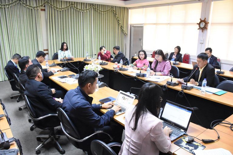 สพป.เชียงราย เขต 1 พื้นที่จัดเวทีประชุมสนทนากลุ่มสะท้อนความคิดเห็น การบริหารและจัดการศึกษาในยุคโควิด-19 ของ สพฐ.