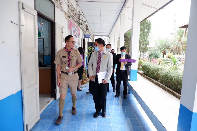 ผู้ตรวจราชการกระทรวงศึกษาธิการลงพื้นที่ตรวจกิจการลูกเสือ ยุวกาชาดสร้างทัศนคติที่ถูกต้องต่อบ้านเมืองฯ ของโรงเรียนบ้านหัวดอย