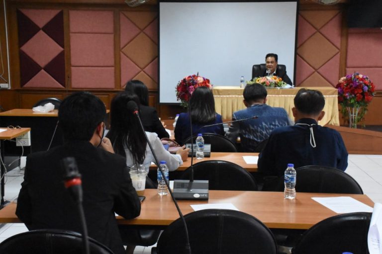 สมาพันธ์ครูเชียงราย เขต 1 ประชุมคณะกรรมการฯ ถ่ายทอดประสบการณ์จากพี่สู่น้องสานพลังร่วมพัฒนาการศึกษา สพป.เชียงราย เขต 1